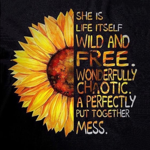 Meet your Posher, Hannah - Picture 1 of 2